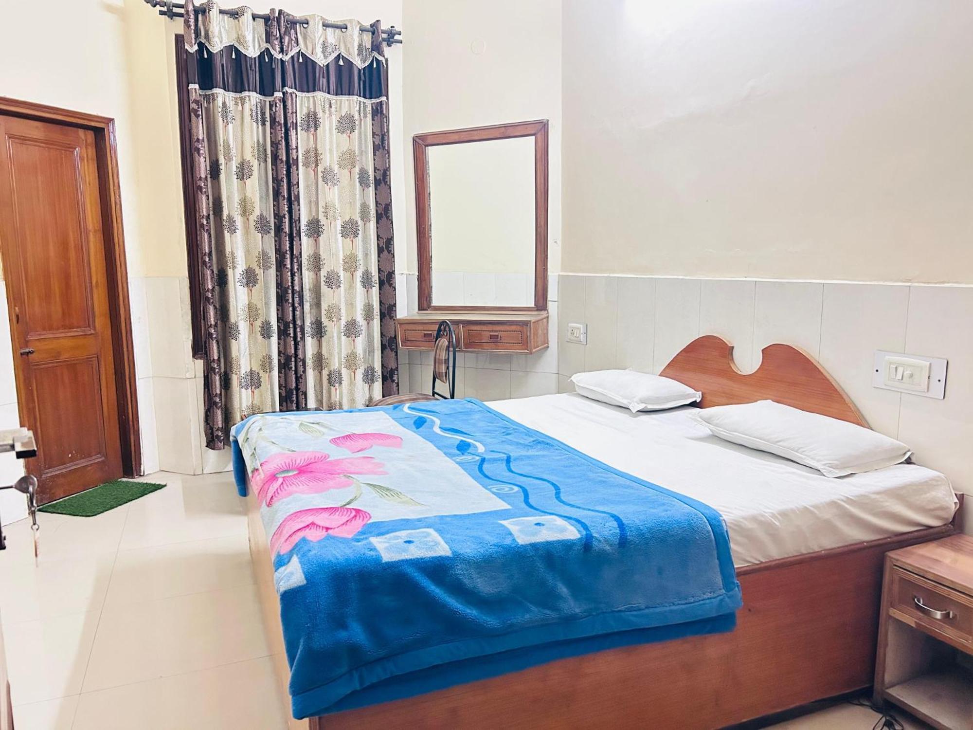 Sunrise Hotel Jalandhar Exterior photo